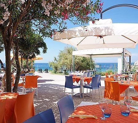 Acquaviva Village Camping Портоферрайо Экстерьер фото